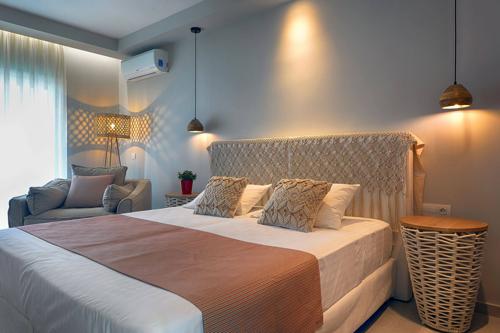 superior triple room sea view interior 02